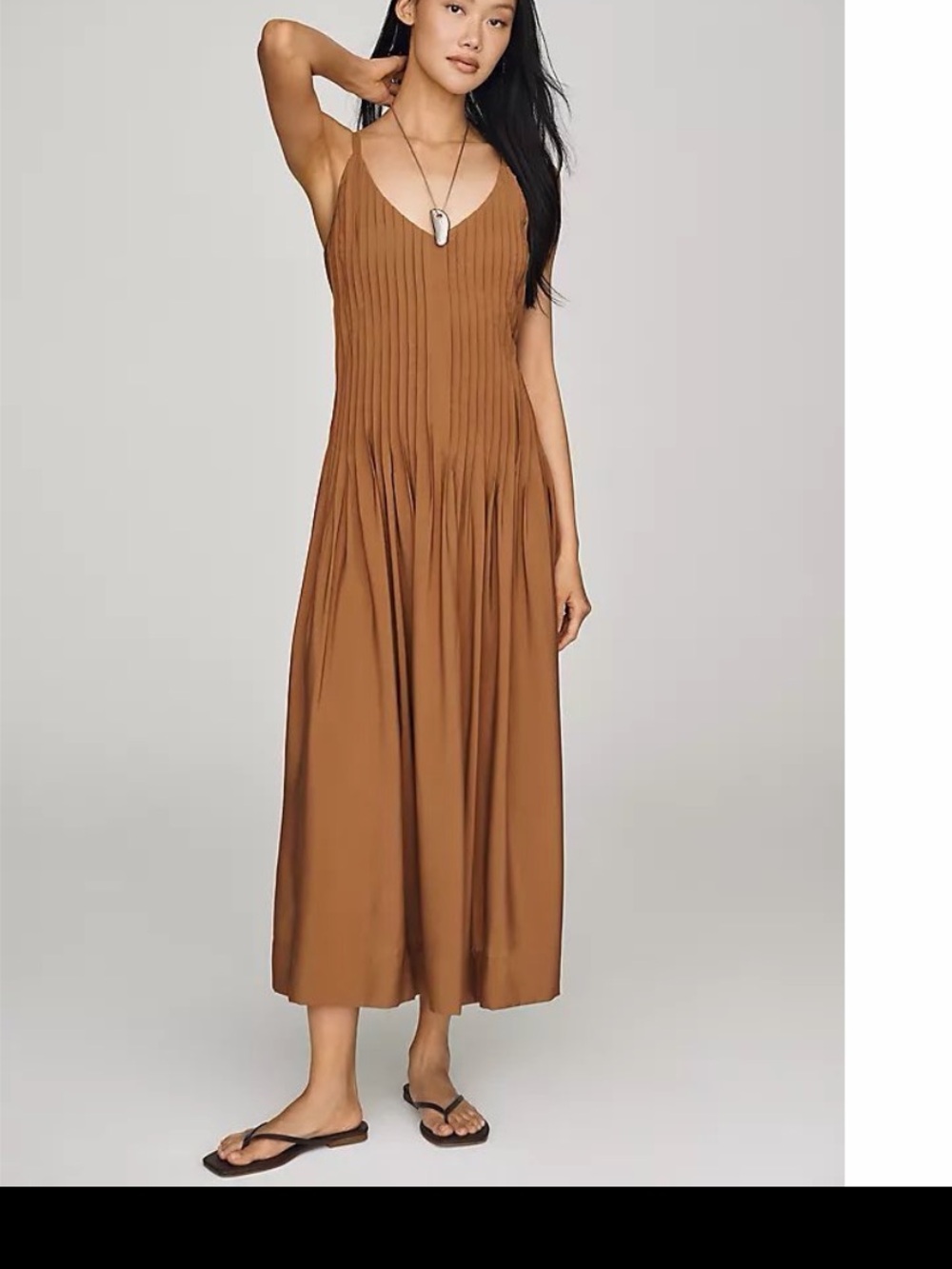 NWOT Moon River M  and S Olive Pleated Maxi Dress A Line V Neck